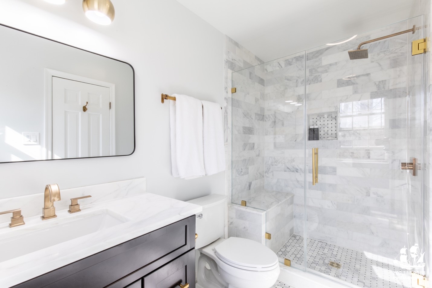 How do you make a small bathroom look luxurious on a budget?