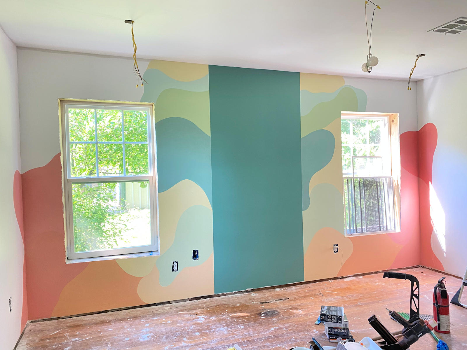 home gym walls with freeform design 8